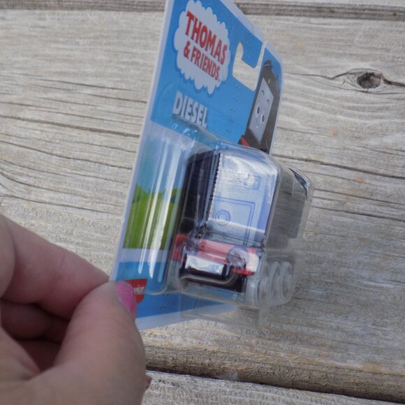 THOMAS AND FRIEND DIESEL UNOPEN PACKAGE TOY, CAKE TOPPER - Picture 4 of 5
